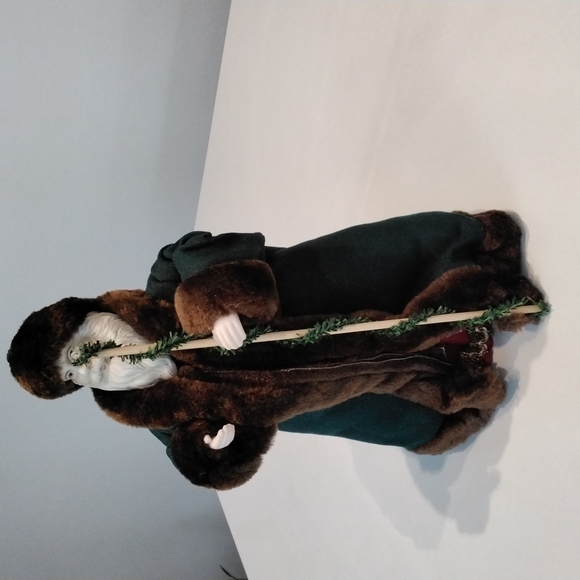 11" Santa - Picture 6 of 7